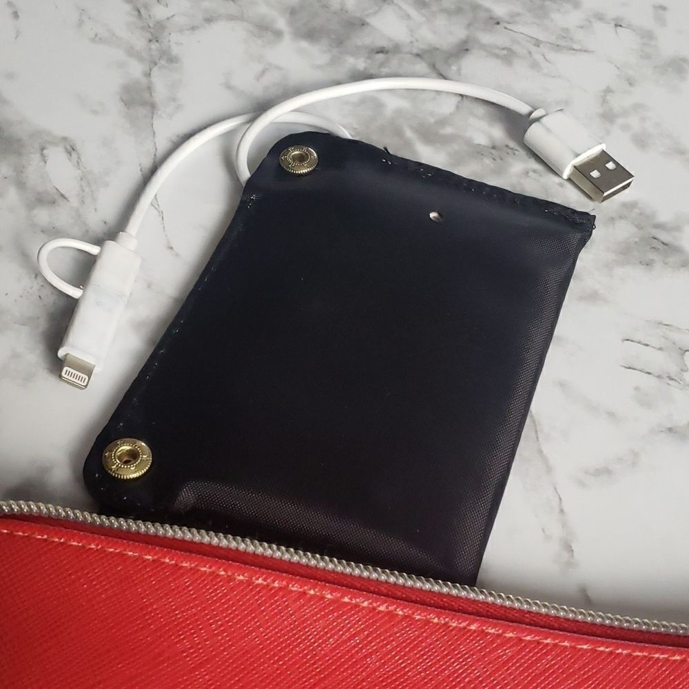 Red Mobile Power Bank Charger Handbag - Picture 4 of 12